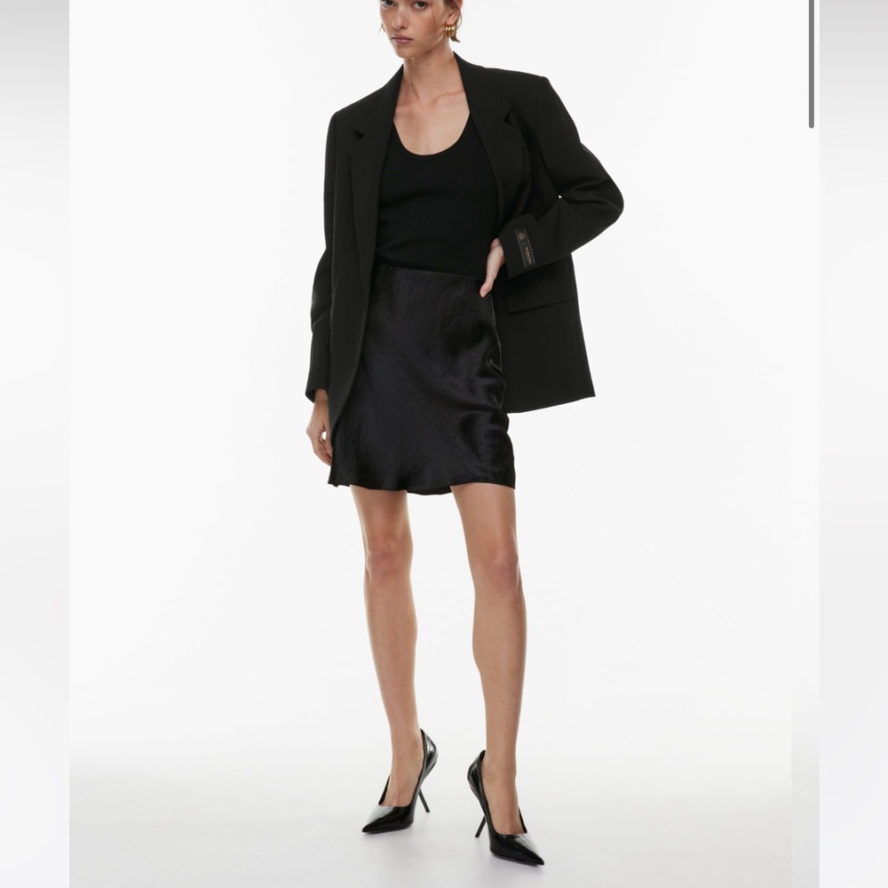 Aritiza Babaton black slip satin skirt